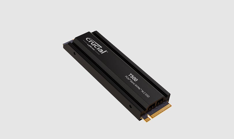  Crucial T500 Gen4 NVMe SSD with heatsink