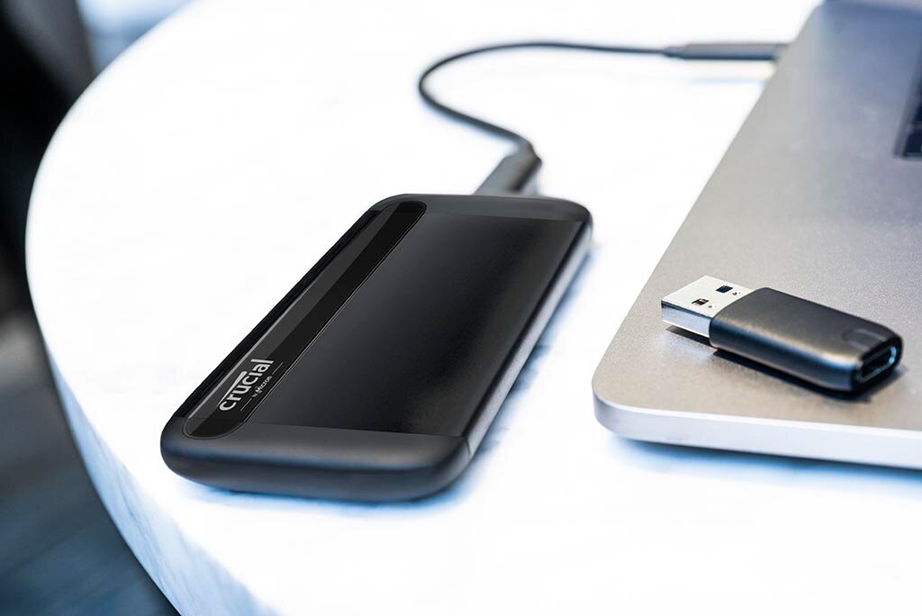 Crucial X8 1TB Portable SSD | CT1000X8SSD9 | Crucial.com