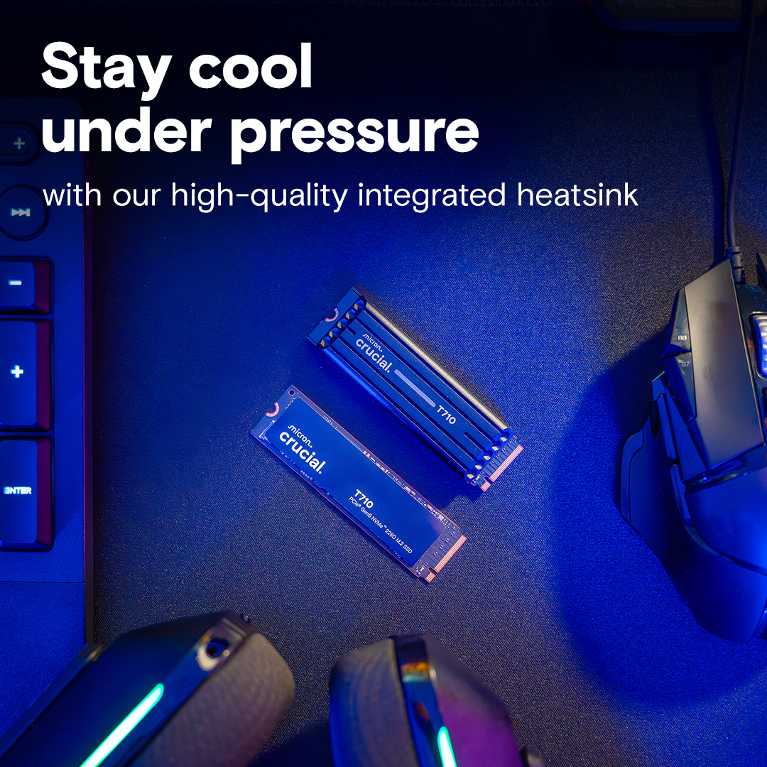 Crucial T710 4TB PCIe Gen5 NVMe 2280 M.2 SSD with heatsink- view 4