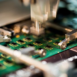 HBM4 16Hのサンプル提供