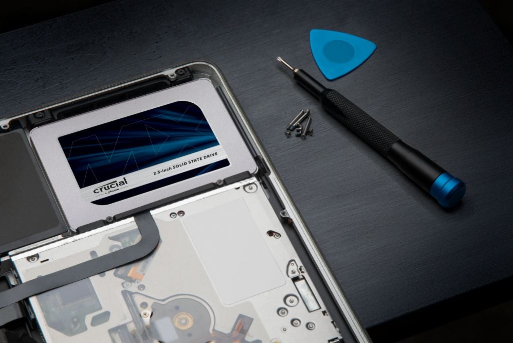 Imagen de tabla de instalar de Crucial mx500