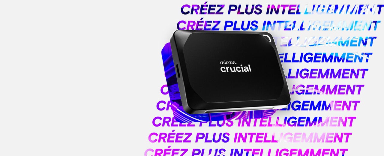 Le SSD portable Crucial X10 Pro, affiché sur un fond vif avec le mot « CREATE » (Créez) répété dans des dégradés de couleurs audacieuses : violet, rose et bleu.
