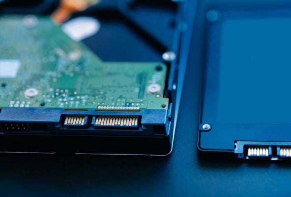 Bild eines SSD-Steckplatzes in einem Computer 