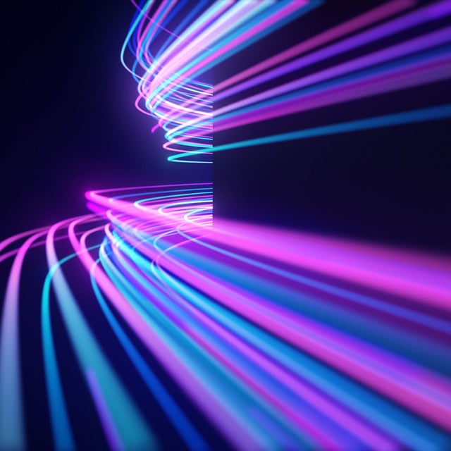 Vergrößert im Blick auf Serverracks in tiefblauen Farbtönen