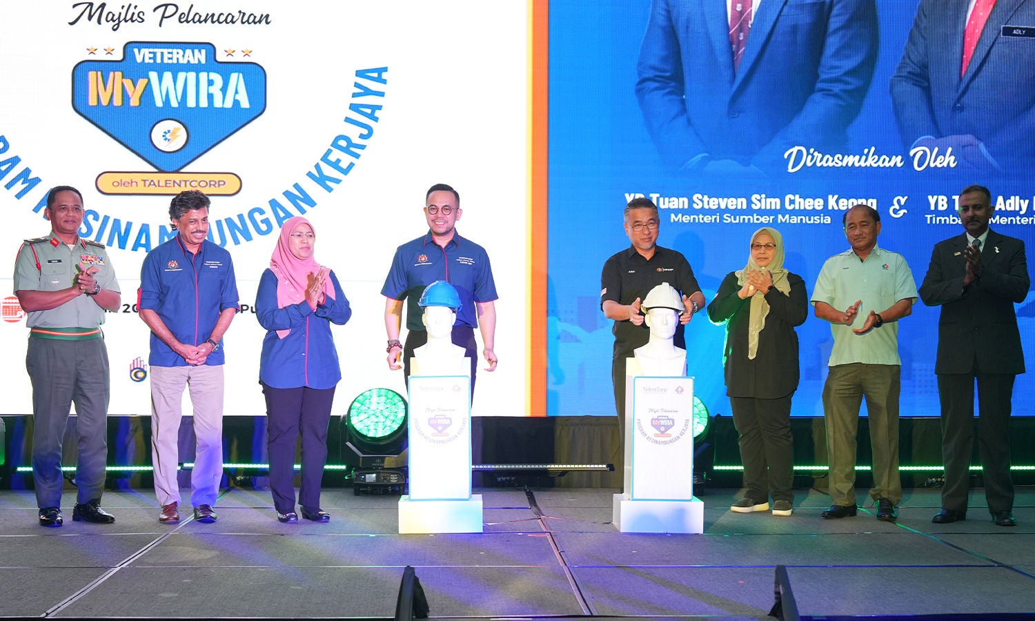 veteran mywira on stage event