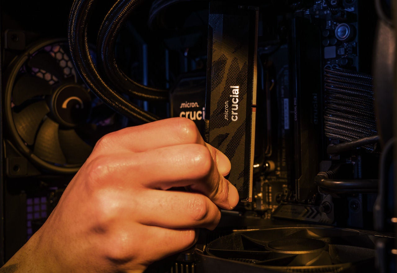 DRAM、ソリッドステートドライブ（SSD）、メモリのアップグレード