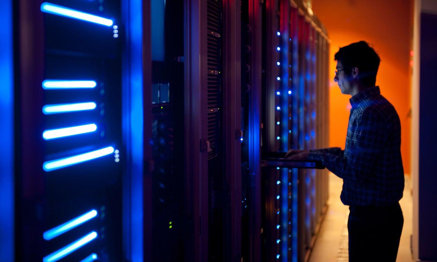 Networking server data center