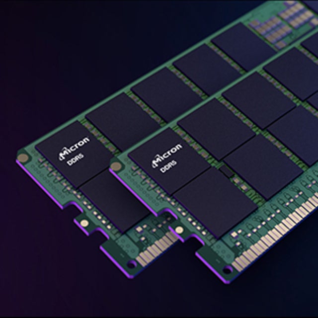 Autobahnbeleuchtung bei Nacht 