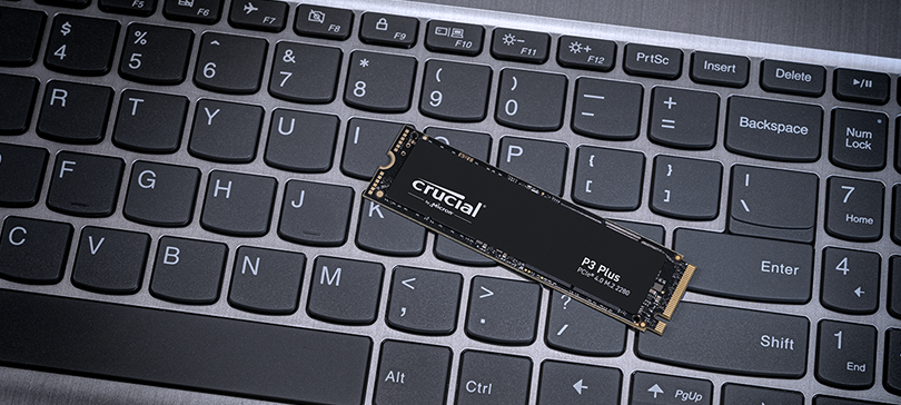 Crucial P3とノートブックキーボード